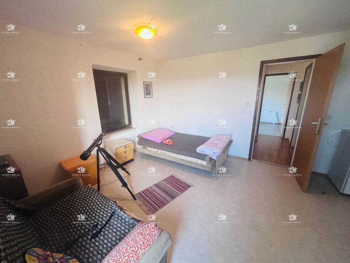 Hiša z razgledom na morje na območju Istre – 170 m² bivalne površine na 665 m² zemljišča | Cena: 250.000 €